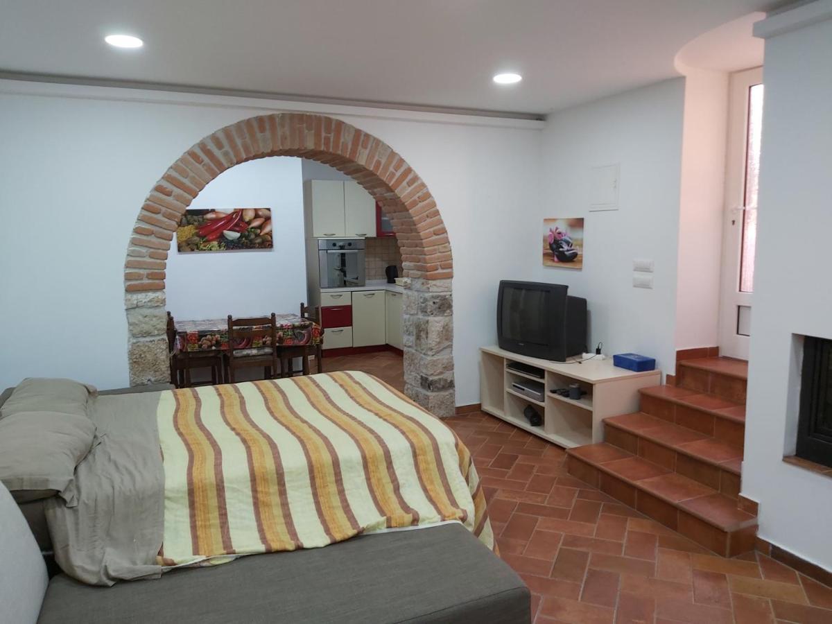 Studio Apartman Marko Porec Exterior photo